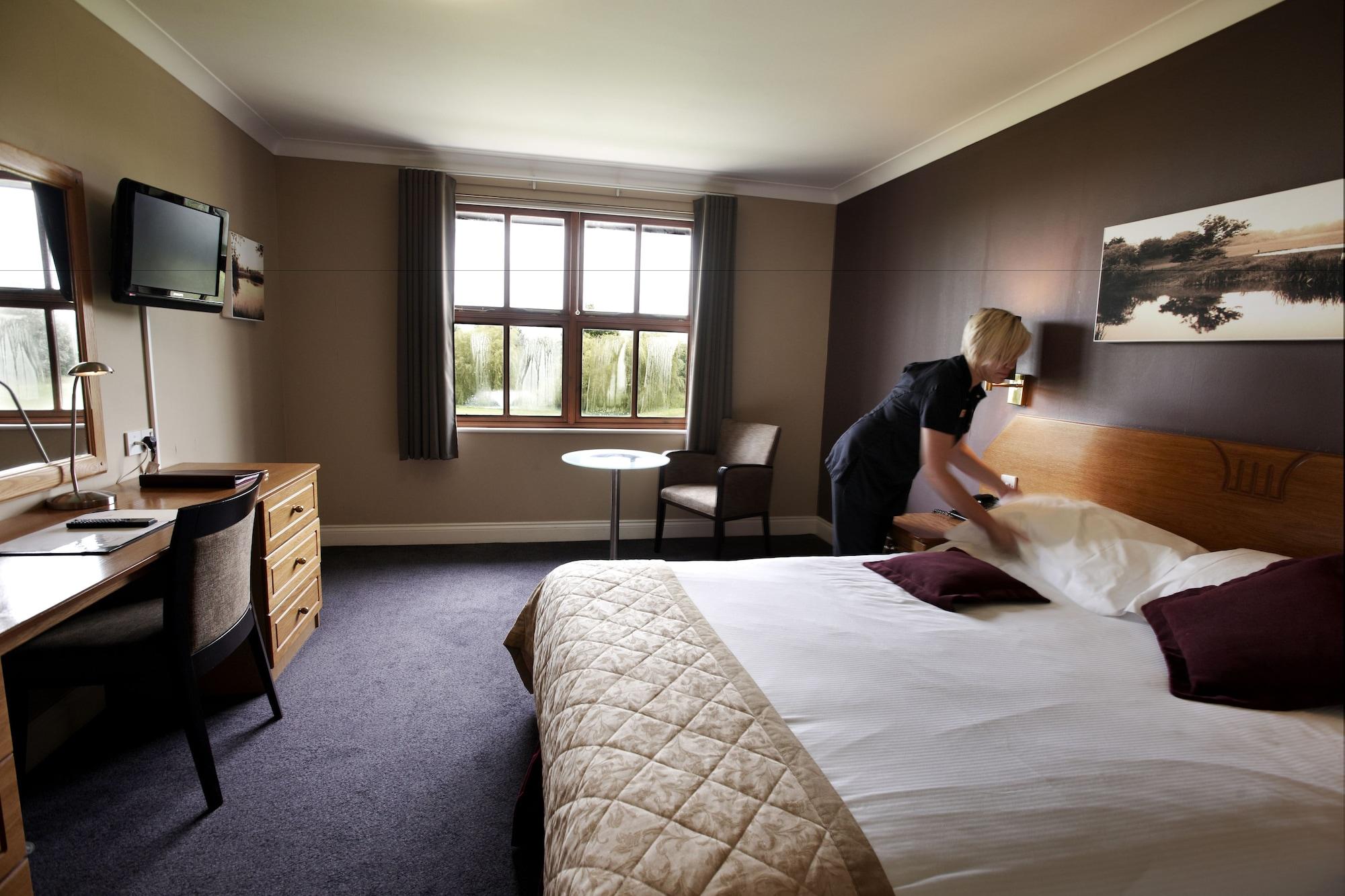 The Essex Golf & Country Club Hotel Coggeshall Exteriör bild