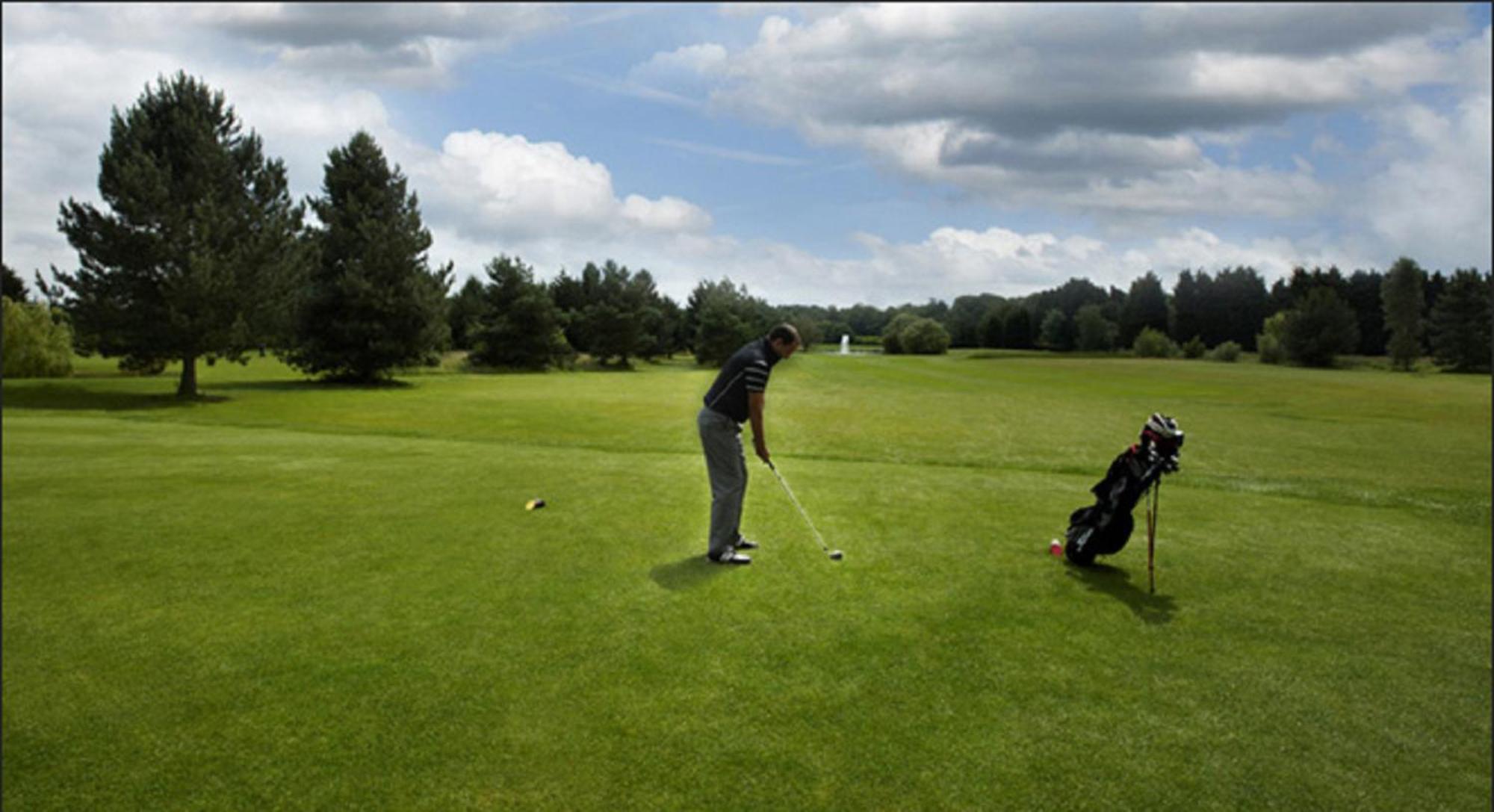 The Essex Golf & Country Club Hotel Coggeshall Exteriör bild