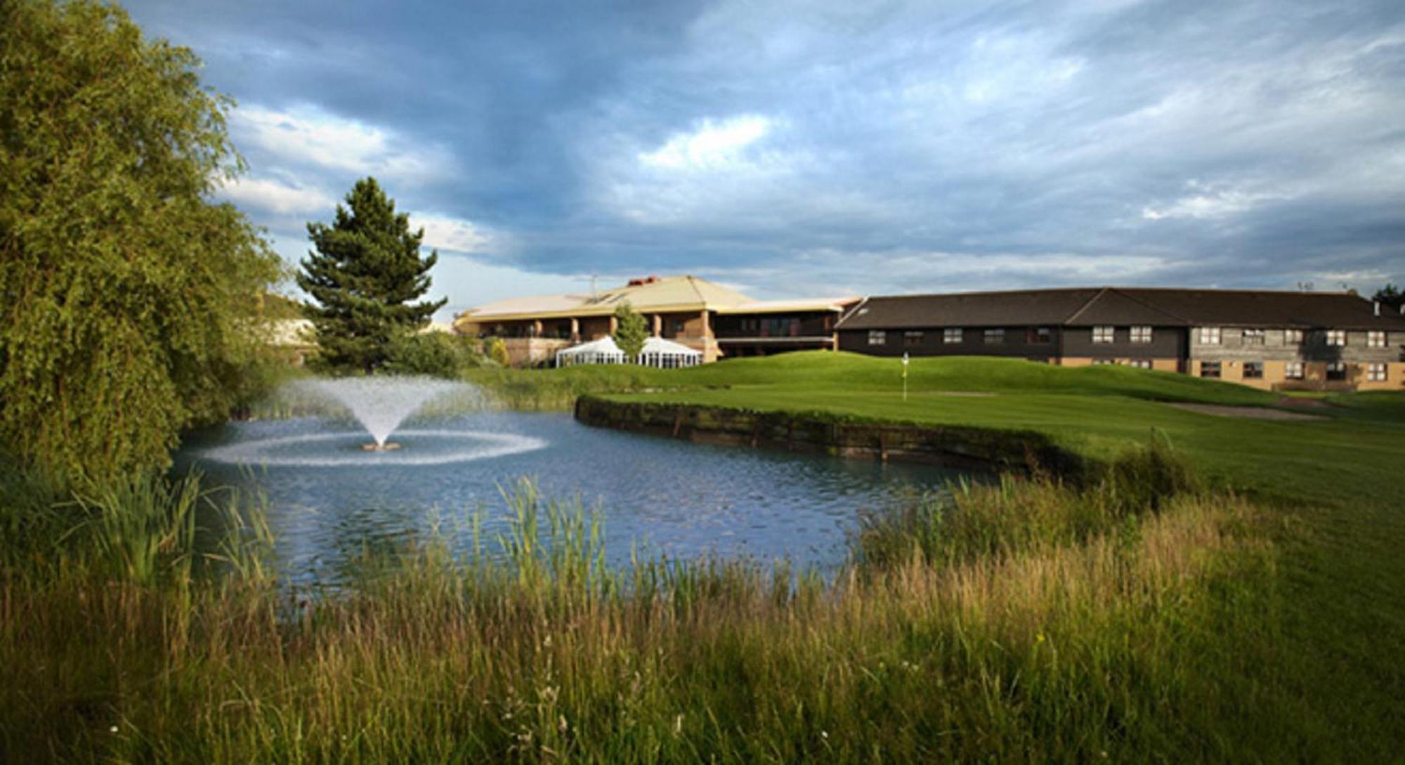 The Essex Golf & Country Club Hotel Coggeshall Exteriör bild