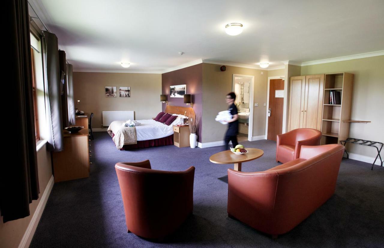The Essex Golf & Country Club Hotel Coggeshall Exteriör bild